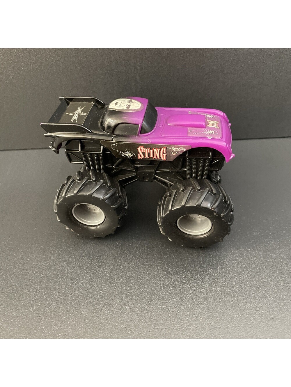 Y2K 2000 HOT WHEELS Monster JAM Truck STING Rev N' Go Power by Mattel Retro